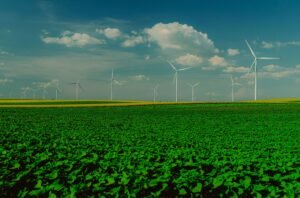 Suzlon Energy Stock को खरीदने की सलाह ब्रोकरेज फर्म Ambit ने दी